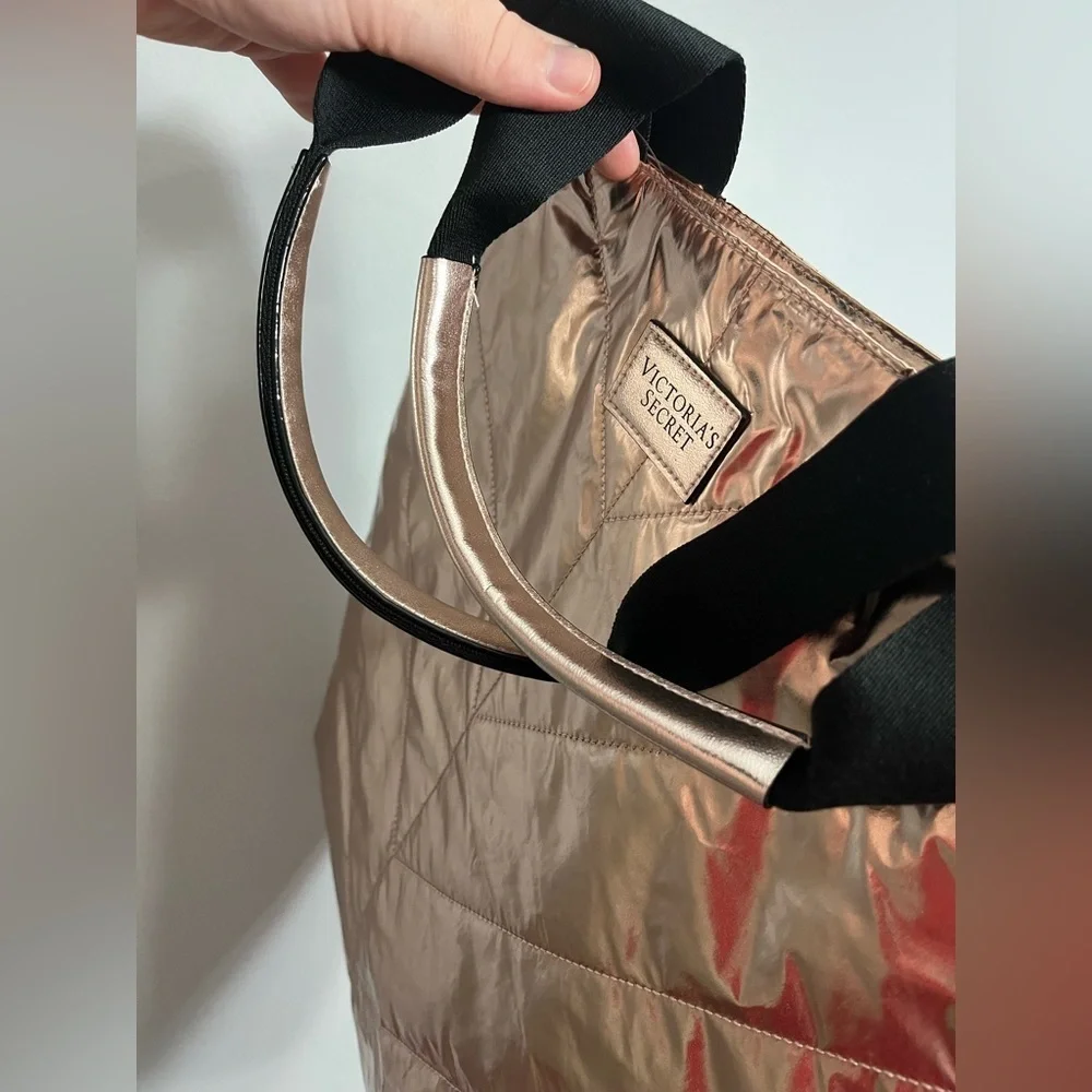 NWT Victoria's Secret Rose Gold Metallic Bag Quilted Weekender Limited Edition